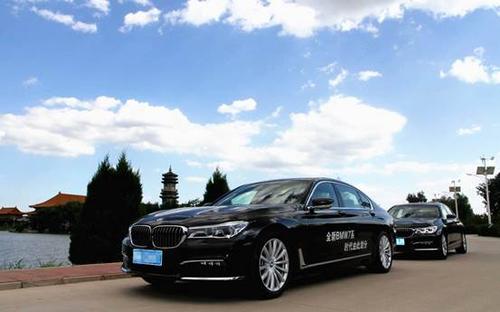 勞斯萊斯在上一代BMW7系轎車F01衍生的平臺上構(gòu)建了Ghost