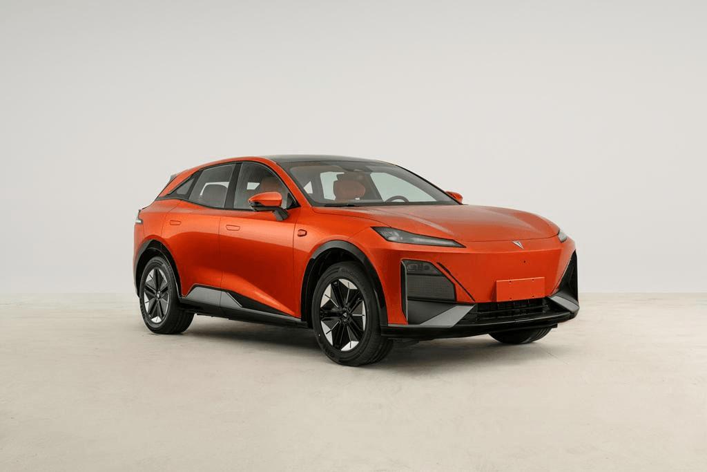 長安深藍S7實車上車展，高顏值血統(tǒng)兼顧豐富智能配置