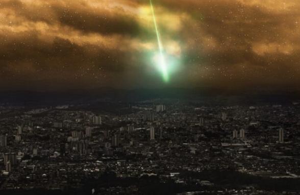 山東驚現(xiàn)巨大綠色火流星，滯空時(shí)間長(zhǎng)達(dá)近10秒