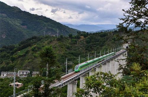 云南保山地震后，大瑞鐵路大保段已經(jīng)安全恢復(fù)運(yùn)行