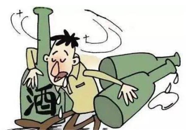 男子自稱父親是人大代表遭官方辟謠，涉嫌酒后“耍酒瘋”事件引發(fā)關注