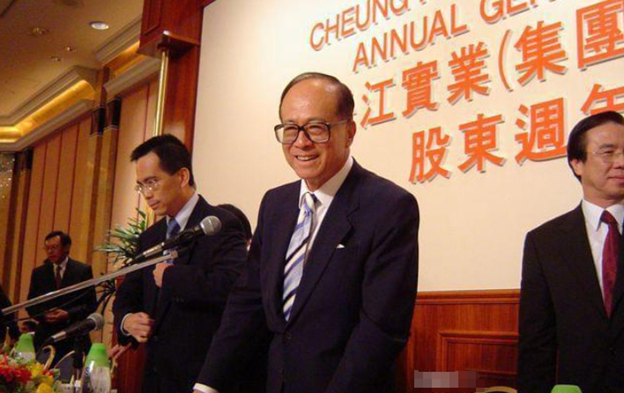 長江實業(yè)子公司收購英國房地產基金，95后李思德成李嘉誠家族接班人亮相