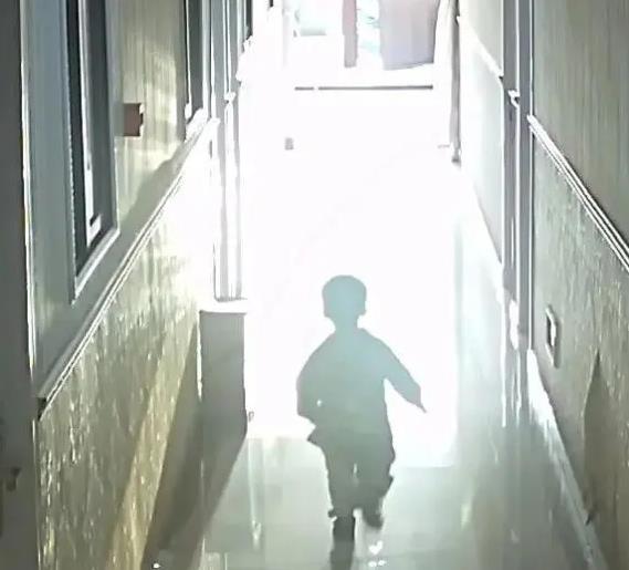上海公寓管理方被起訴，145萬賠償金的幼童意外墜樓案待宣判