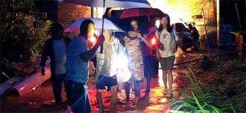 四川省強(qiáng)降雨應(yīng)對：提前避險(xiǎn)轉(zhuǎn)移3218戶，防汛工作有序展開
