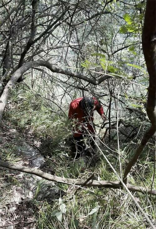 深山尋覓無果，村民在懸崖下發(fā)現(xiàn)失聯(lián)村民遺體