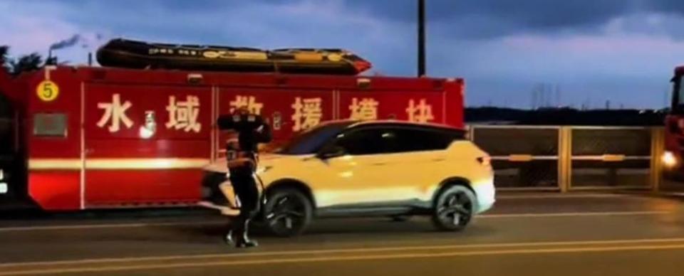 吉林省吉林市發(fā)生溺水意外：男孩獲救，父母失蹤，社會關(guān)注安全警示