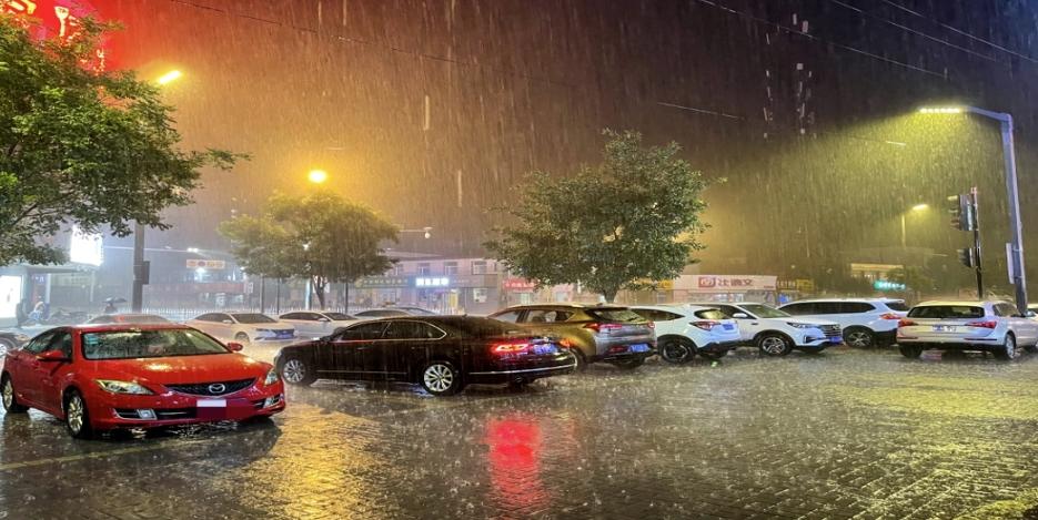 北京門頭溝區(qū)強(qiáng)降雨致2人遇難，應(yīng)急疏散5000人