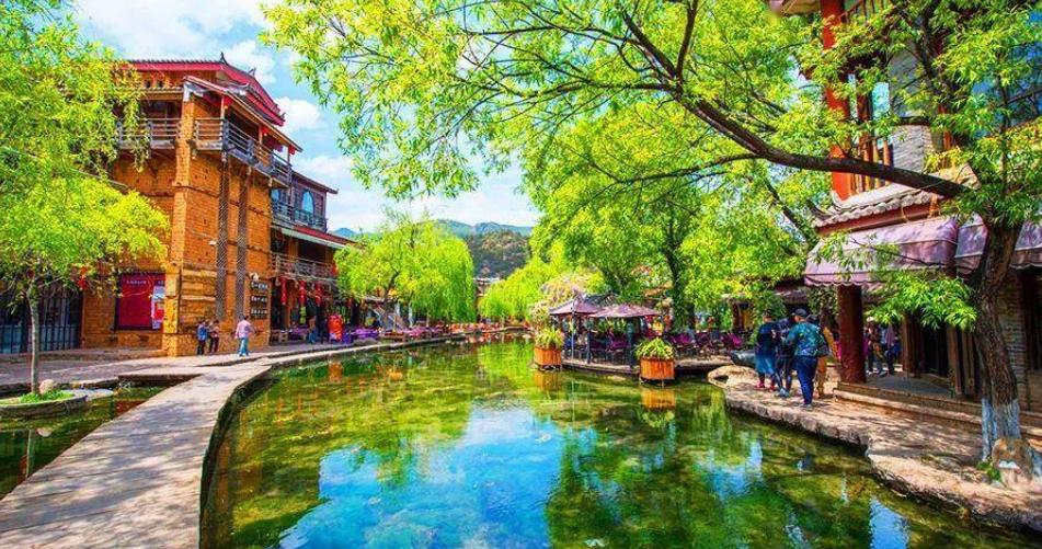 公眾關(guān)切：云南旅游業(yè)再現(xiàn)“不方便接待記者”事件，服務(wù)透明度引關(guān)注
