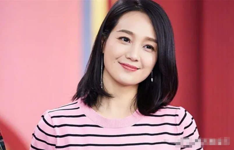 朱丹辭去港媒工作，引發(fā)惋惜：才華浪費可惜