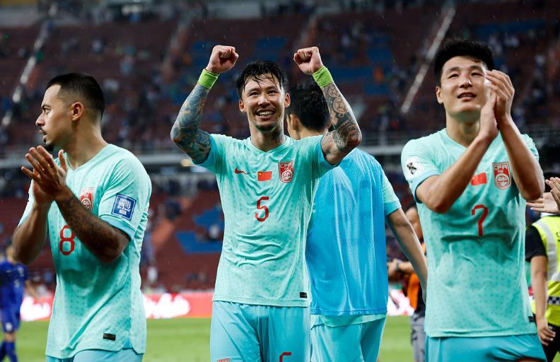 國足2-2戰(zhàn)平新加坡，張琳芃宣布結(jié)束國家隊生涯