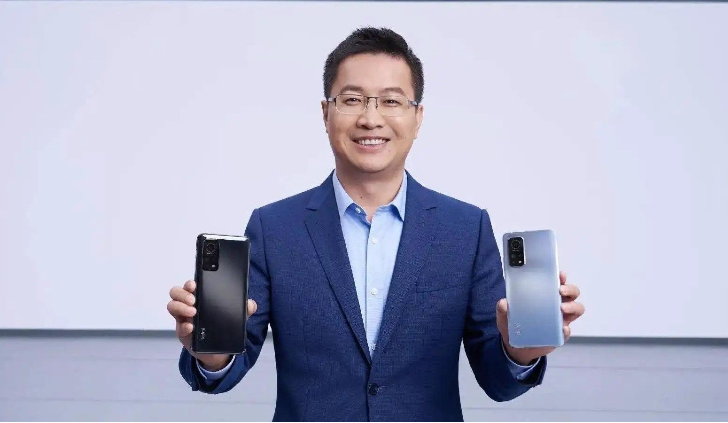 小米總裁盧偉冰：30年前高考化學(xué)148分，逆襲清華化學(xué)系！