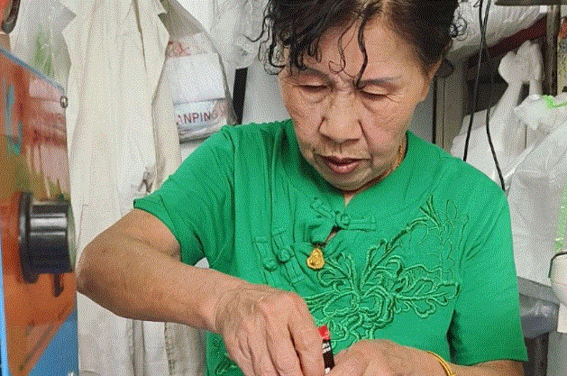 南京“咖啡阿姨”：看淡火與涼，用松弛感品味生活哲學(xué)