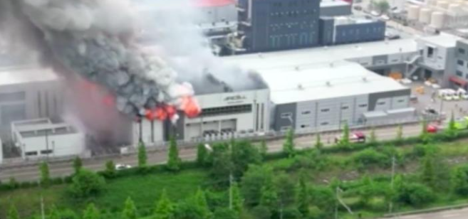 京畿道電池工廠火災致22人遇難，包括19名中國公民